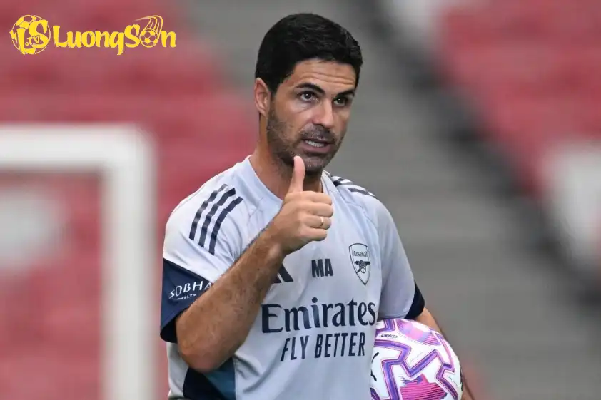 Arteta thì ngược lại, HLV Arseneal đánh giá rất cao tân binh Viktor Gyokeres. Ảnh: CLB Arteta thì ngược lại, HLV Arseneal đánh giá rất cao tân binh Viktor Gyokeres. Ảnh: CLB