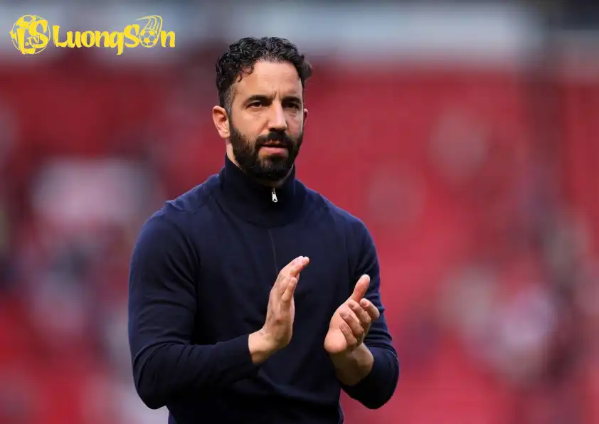 Amorim đang dẫn dắt MU đi đúng hướng - Ảnh: @FabrizioRomano Amorim đang dẫn dắt MU đi đúng hướng