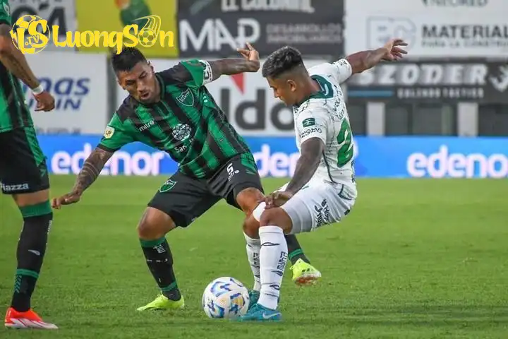 Thế trận của hai đội dự kiến sẽ vô cùng chặt chẽ Thế trận của hai đội dự kiến sẽ vô cùng chặt chẽ