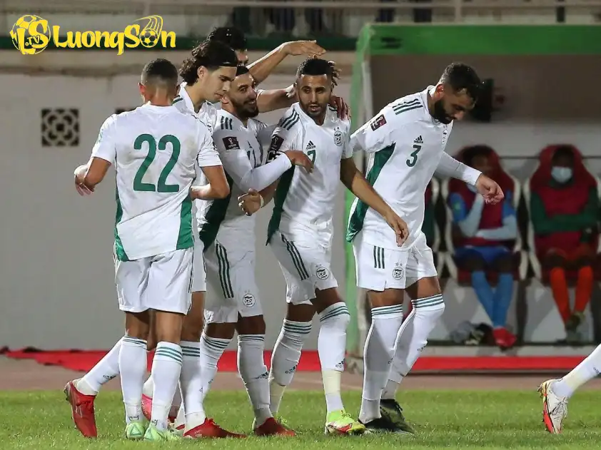 Algeria phải thắng nếu muốn chắc chắn đi tiếp