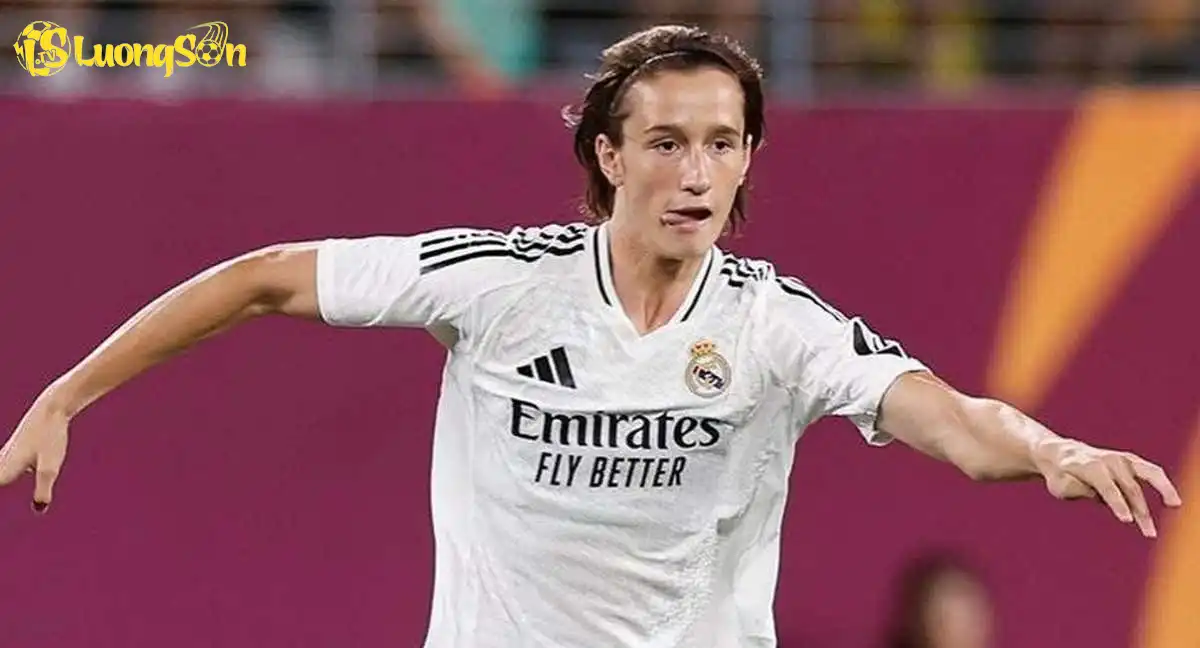 Trung vệ trẻ này được Real Madrid đánh giá rất cao (Ảnh: Tribuna) Trung vệ trẻ này được Real Madrid đánh giá rất cao