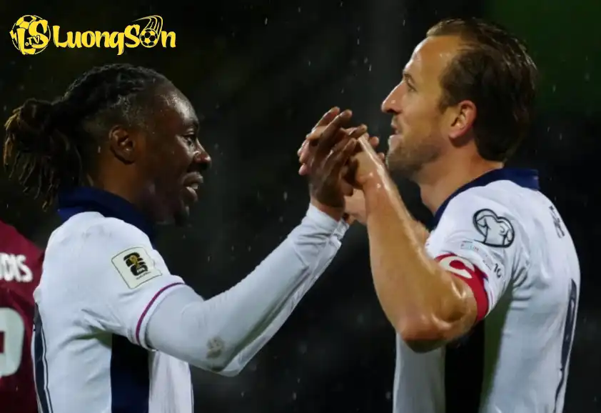 Trong buổi giao lưu, Eze tiết lộ Harry Kane là cầu thủ giỏi nhất anh từng chơi cùng Trong buổi giao lưu, Eze tiết lộ Harry Kane là cầu thủ giỏi nhất anh từng chơi cùng