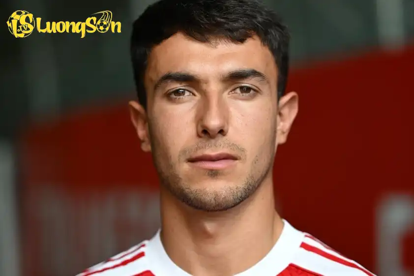 Zubimendi đang là cầu thủ trụ cột của Arsenal. Ảnh: CLB